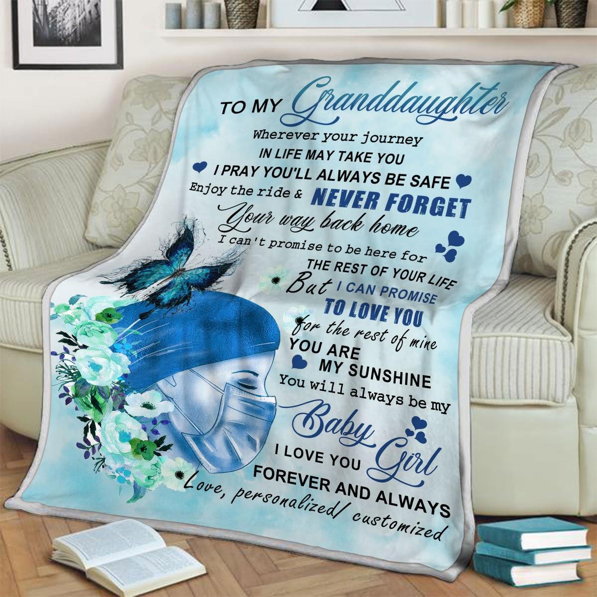 Blanket To My Granddaughter Nurse - DucG